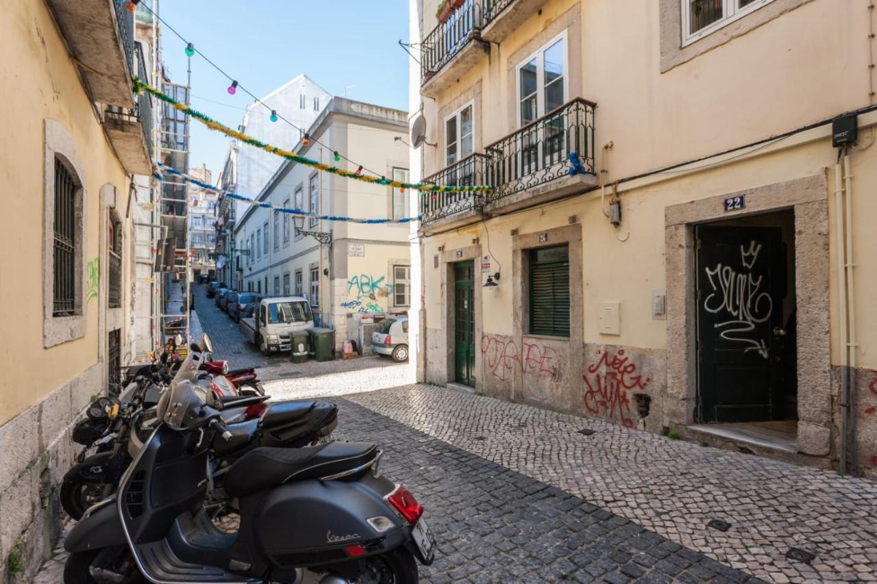 Living Bairro Alto II Daire Lisboa Dış mekan fotoğraf
